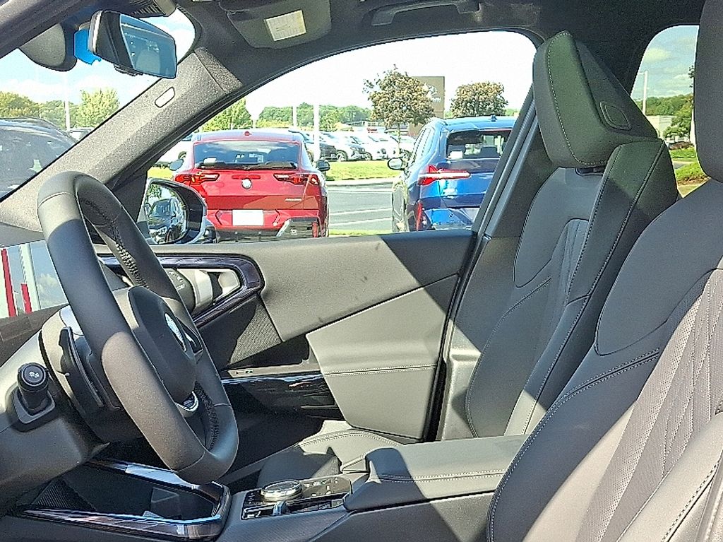 Thumbnail: 2026 BMW X3 - 8