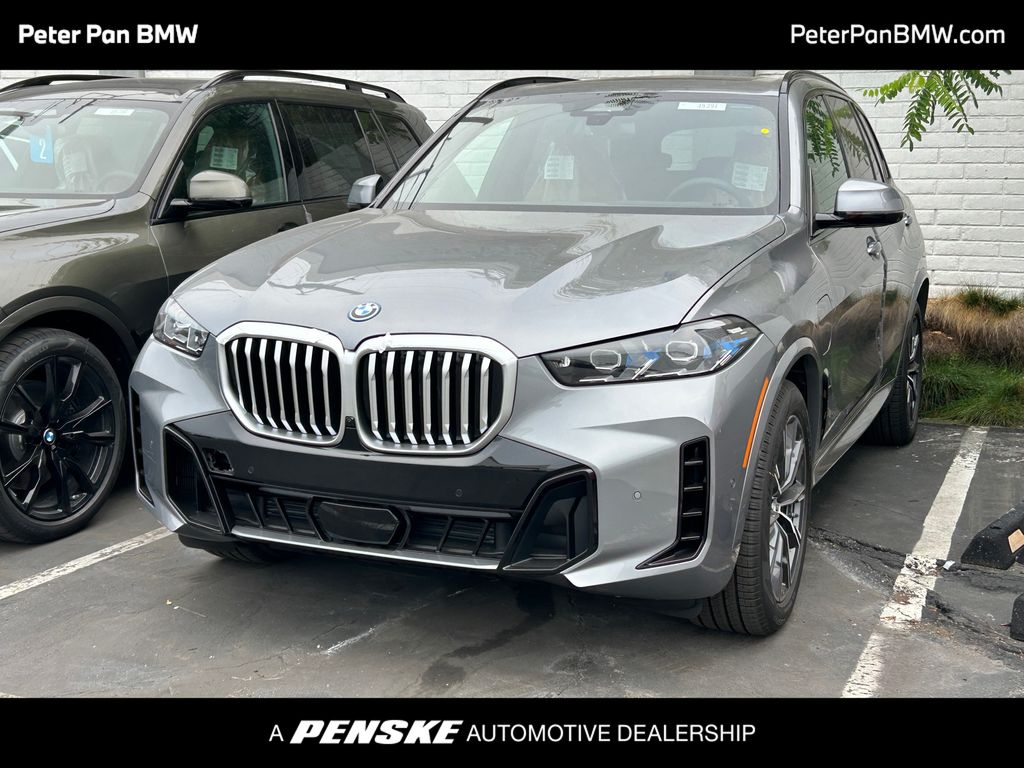 Thumbnail: 2026 BMW X5 - 1