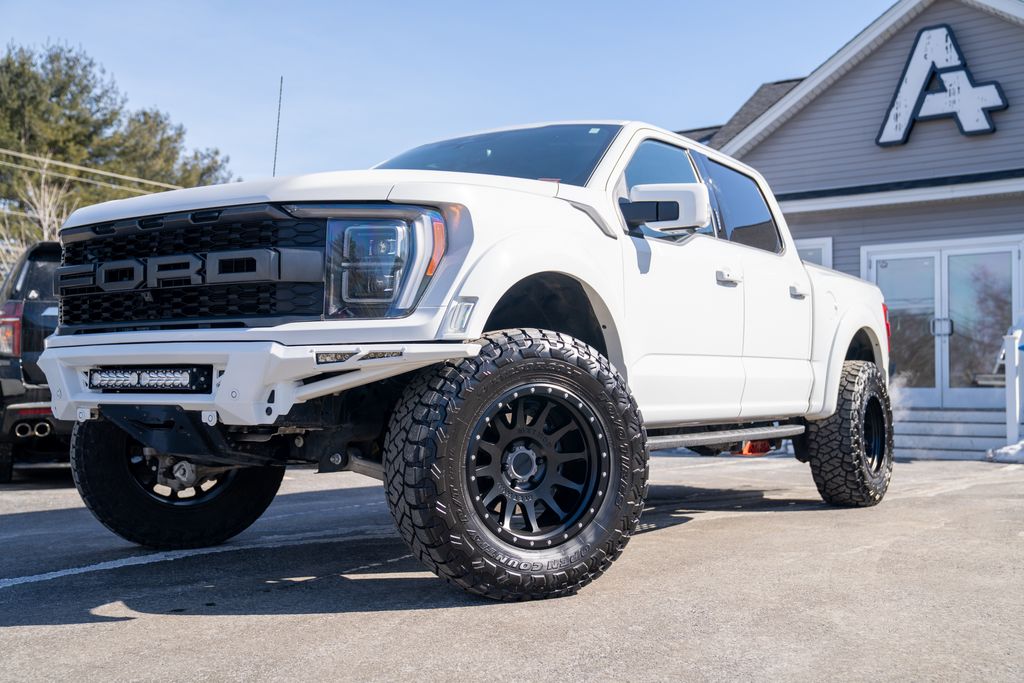 2023 Ford F-150 Raptor SuperCrew 4WD