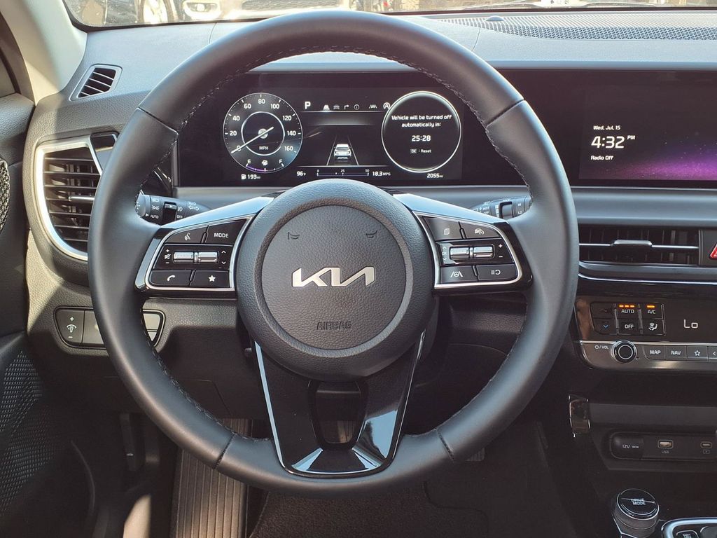 Used 2024 Kia Seltos SUV