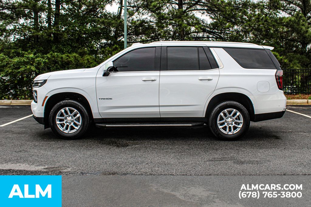 Used 2025 White Chevrolet LT image 7
