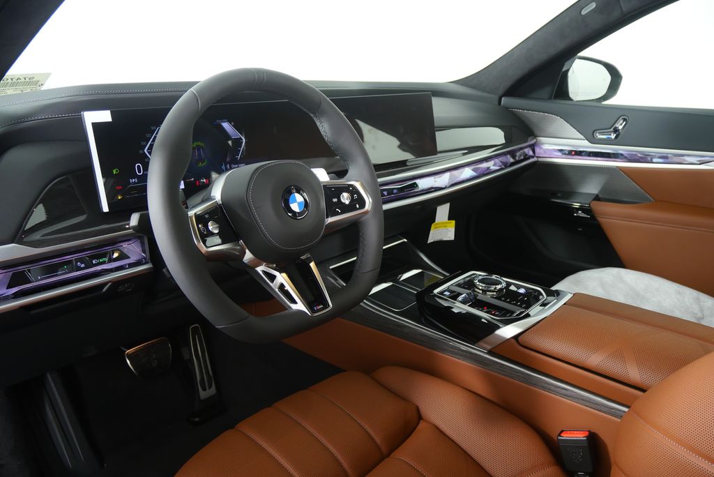 Thumbnail: 2026 BMW 7 Series - 13