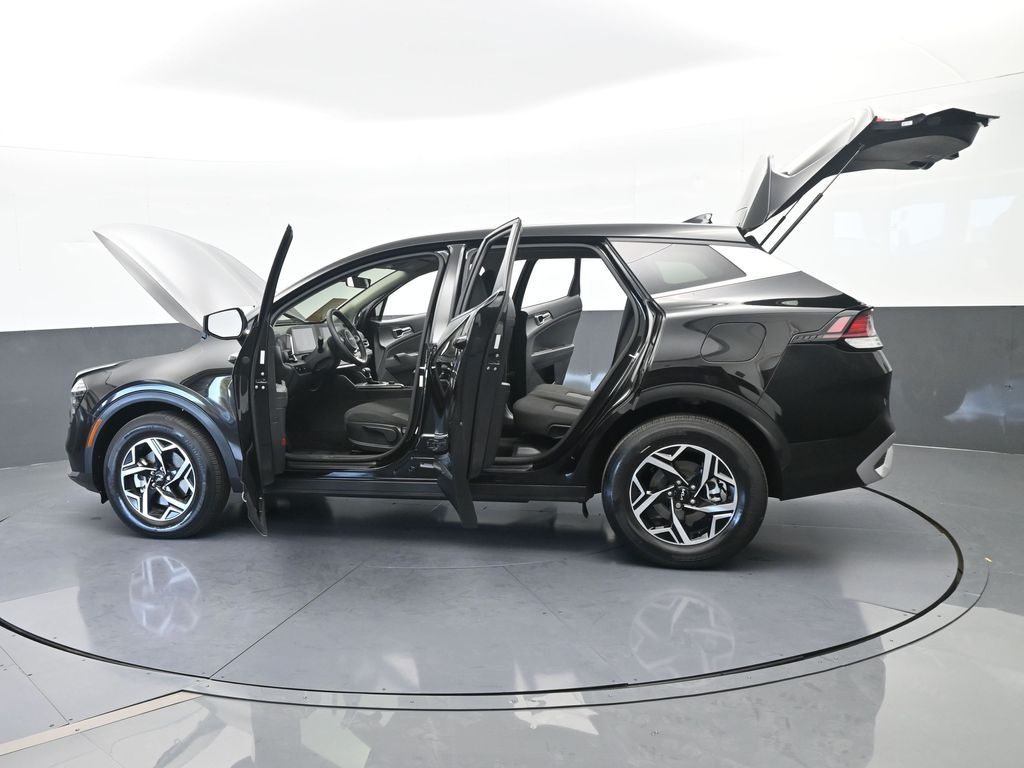 Used 2024 Fusion Black Kia LX image 69