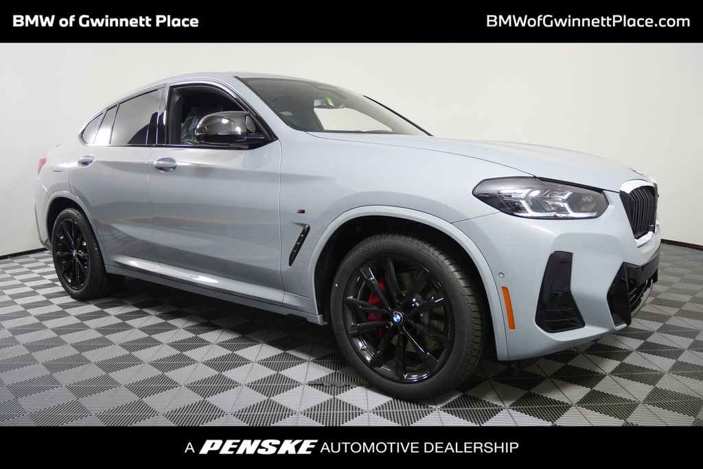 Thumbnail: 2025 BMW X4 - 1