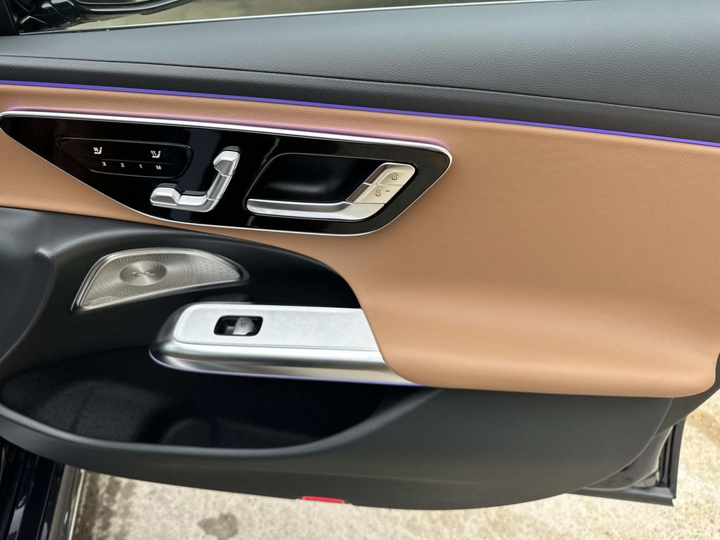 Thumbnail: 2026 Mercedes-Benz E-Class - 10