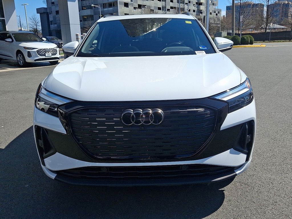 Thumbnail: 2024 Audi Q4 e-tron - 2