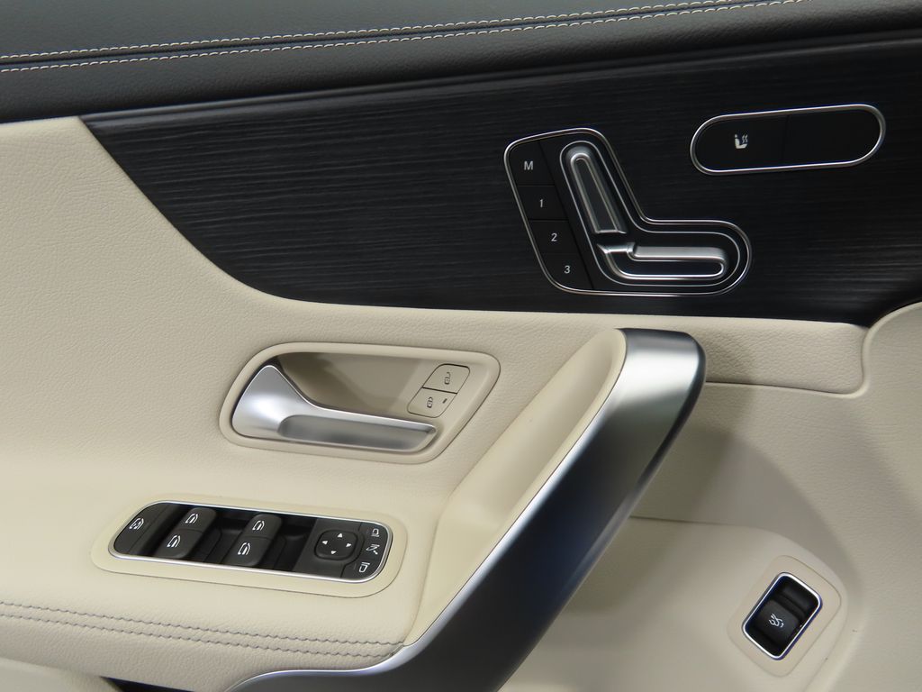 Thumbnail: 2025 Mercedes-Benz CLA - 24