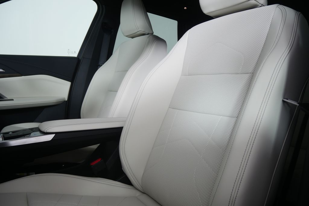 Thumbnail: 2026 BMW X1 - 10