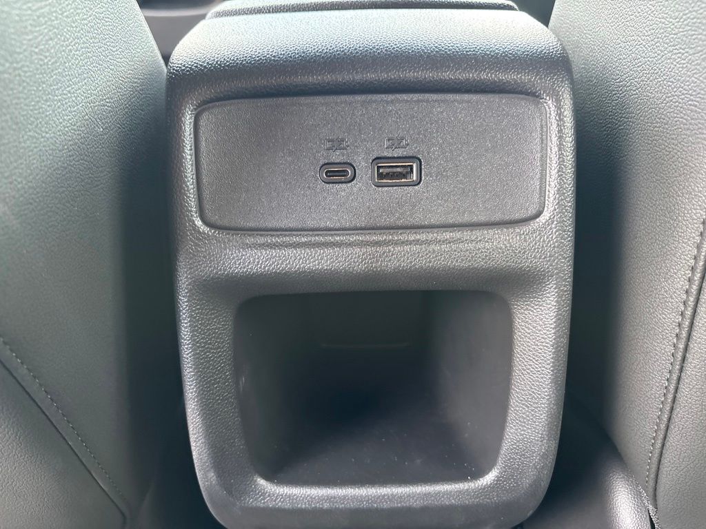 Used 2025 Chevrolet Trax SUV
