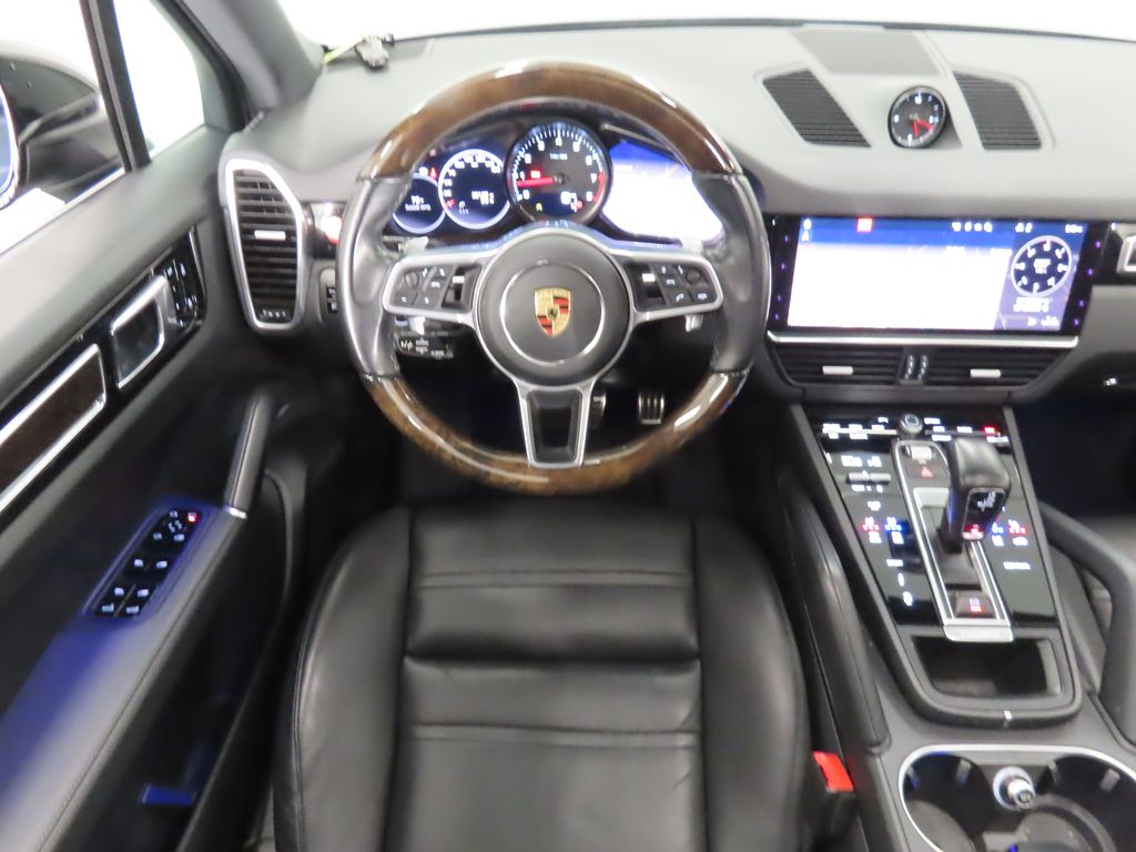 Thumbnail: 2021 Porsche Cayenne - 15