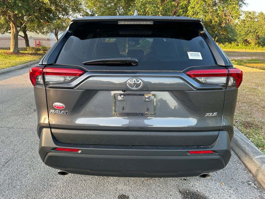 2024 Toyota RAV4 XLE 4