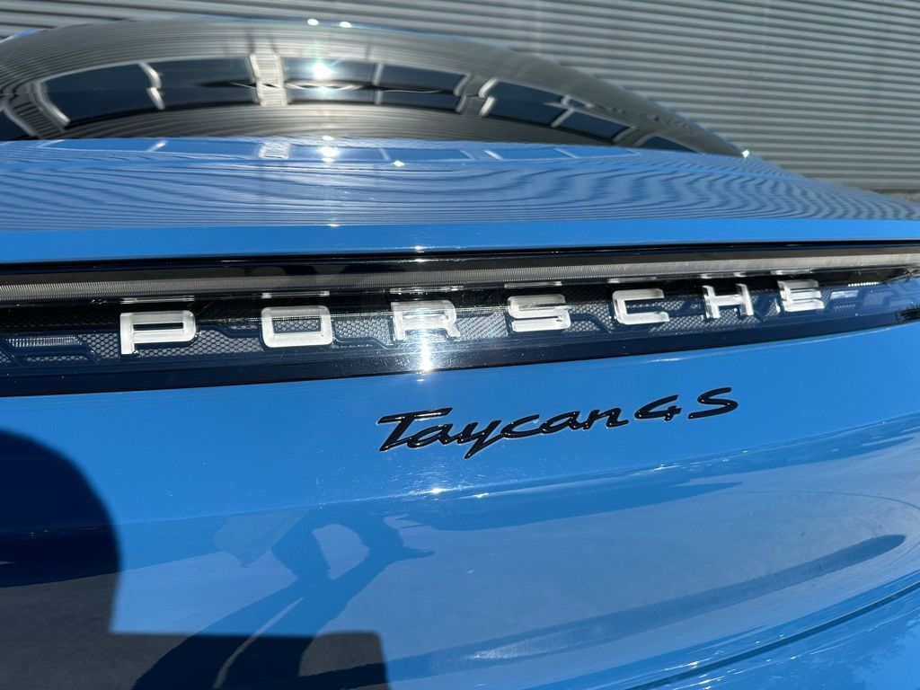 2021 Porsche Taycan 4S 10