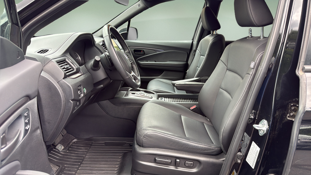 2023 Honda Passport EX-L Black at Honda North