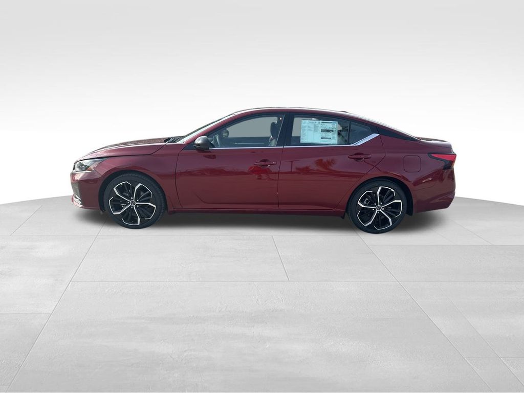 2025 Scarlet Ember Nissan Altima 2.5 SR FWD Sedan