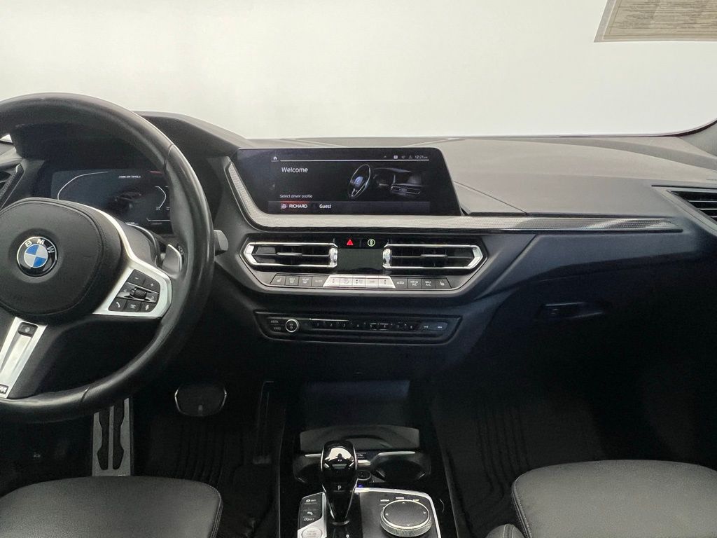 Thumbnail: 2023 BMW 2 Series - 10