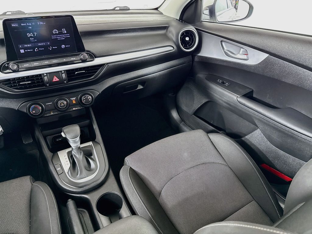Thumbnail: 2023 Kia Forte - 22
