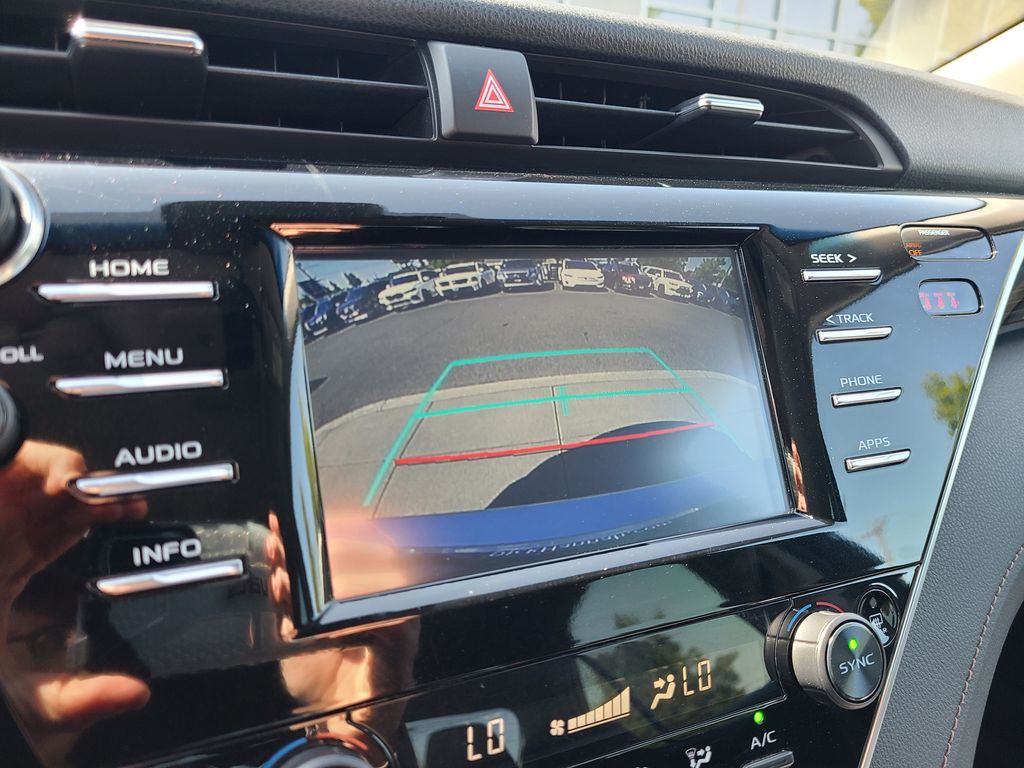 2018 Toyota Camry Hybrid LE