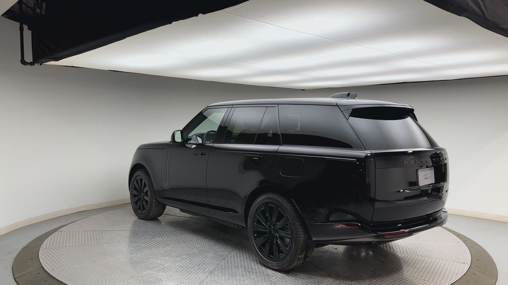 Thumbnail: 2026 Land Rover Range Rover - 4