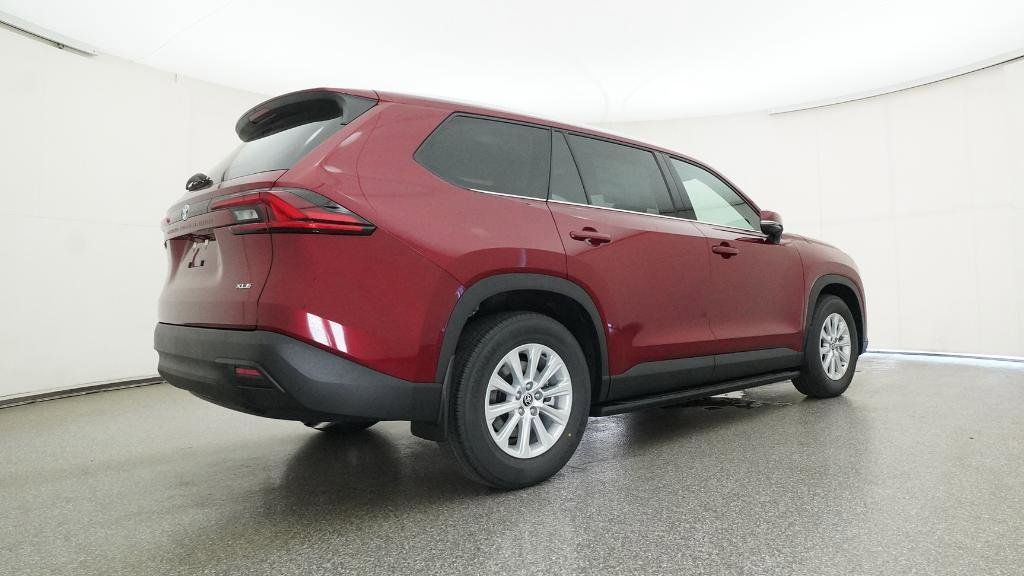 2025 Toyota Grand Highlander XLE 12