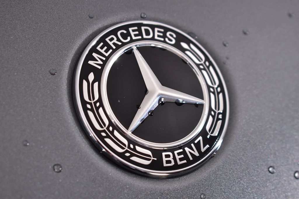 Thumbnail: 2019 Mercedes-Benz GLC - 10