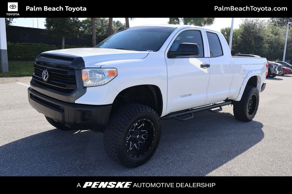 Super White 2016 Toyota Tundra Pickup Truck 4X2 6-Speed Automatic Overdrive