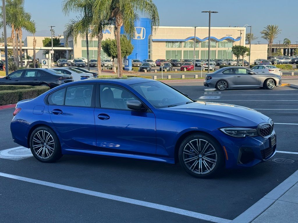 Thumbnail: 2021 BMW 3 Series - 4