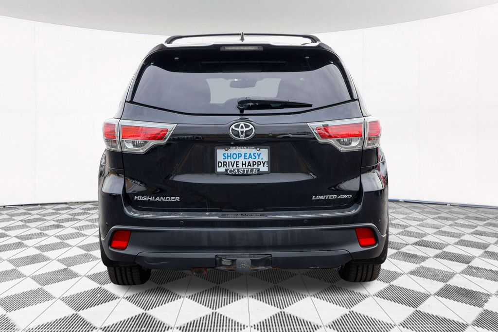 2015 Toyota Highlander Limited 10