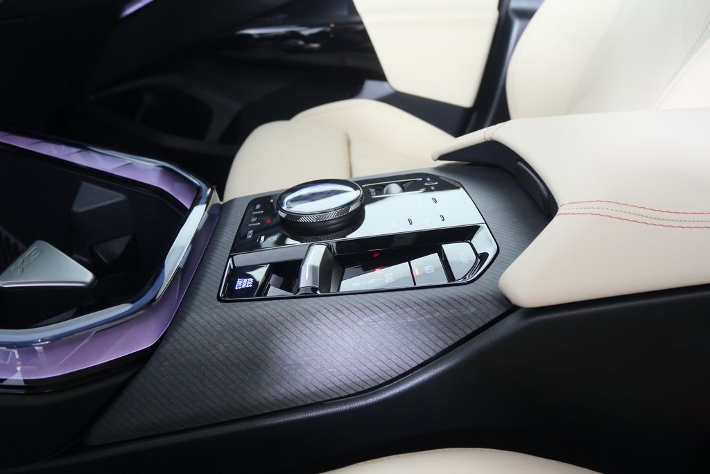 Thumbnail: 2026 BMW X3 - 21