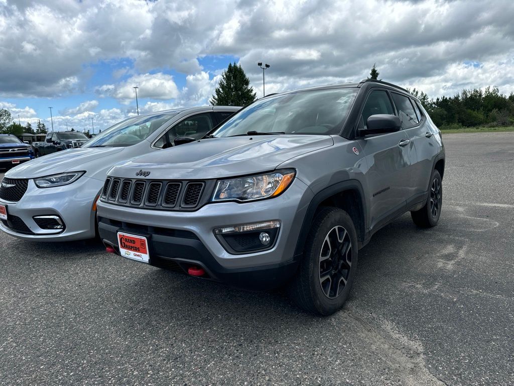 Billet Silver Metallic Clearcoat 2019 Jeep Compass SUV / Crossover Four-Wheel Drive 9-Speed Automatic