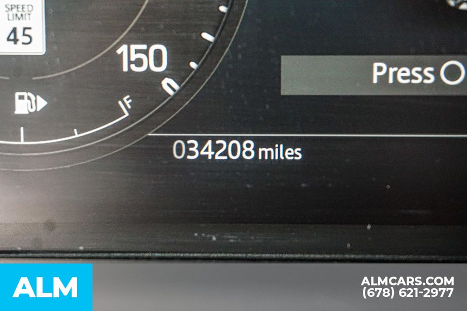 Used 2024 Black Land Rover S image 62