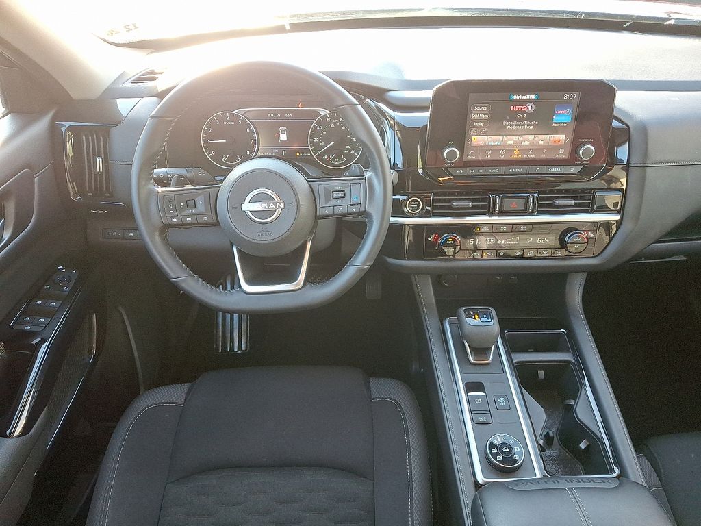 Thumbnail: 2022 Nissan Pathfinder - 12