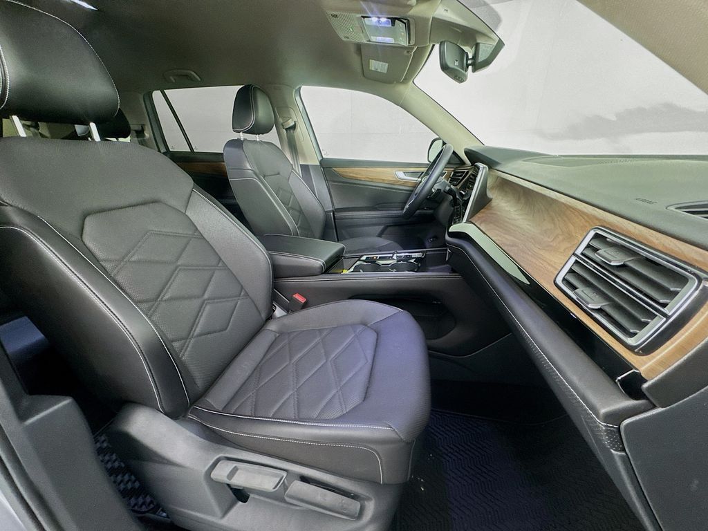 Used Car 2024 Volkswagen Atlas  2.0t Se W/technology For Sale Under $35,000 In Austin, Texas