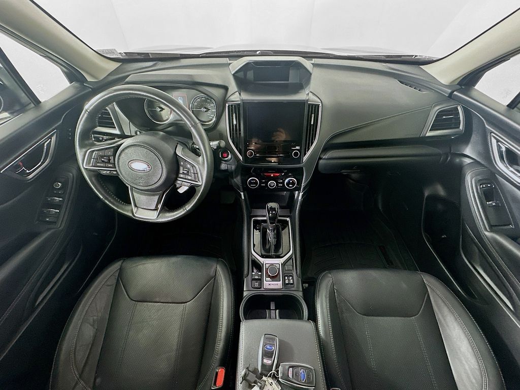 Used 2022 Black Subaru Touring image 10