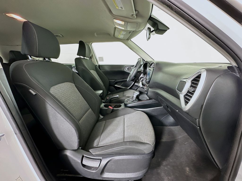 2021 Kia Soul S 26