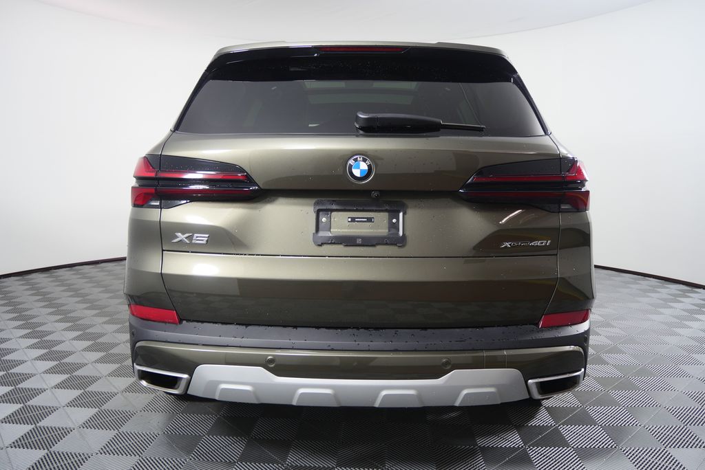 Thumbnail: 2026 BMW X5 - 4