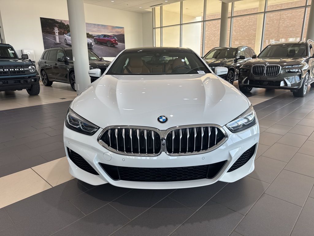 Thumbnail: 2022 BMW 8 Series - 2