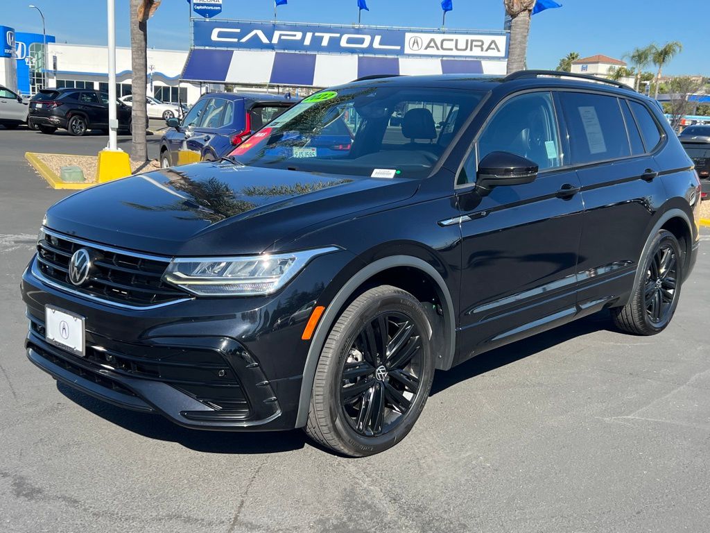 Thumbnail: 2022 Volkswagen Tiguan - 3