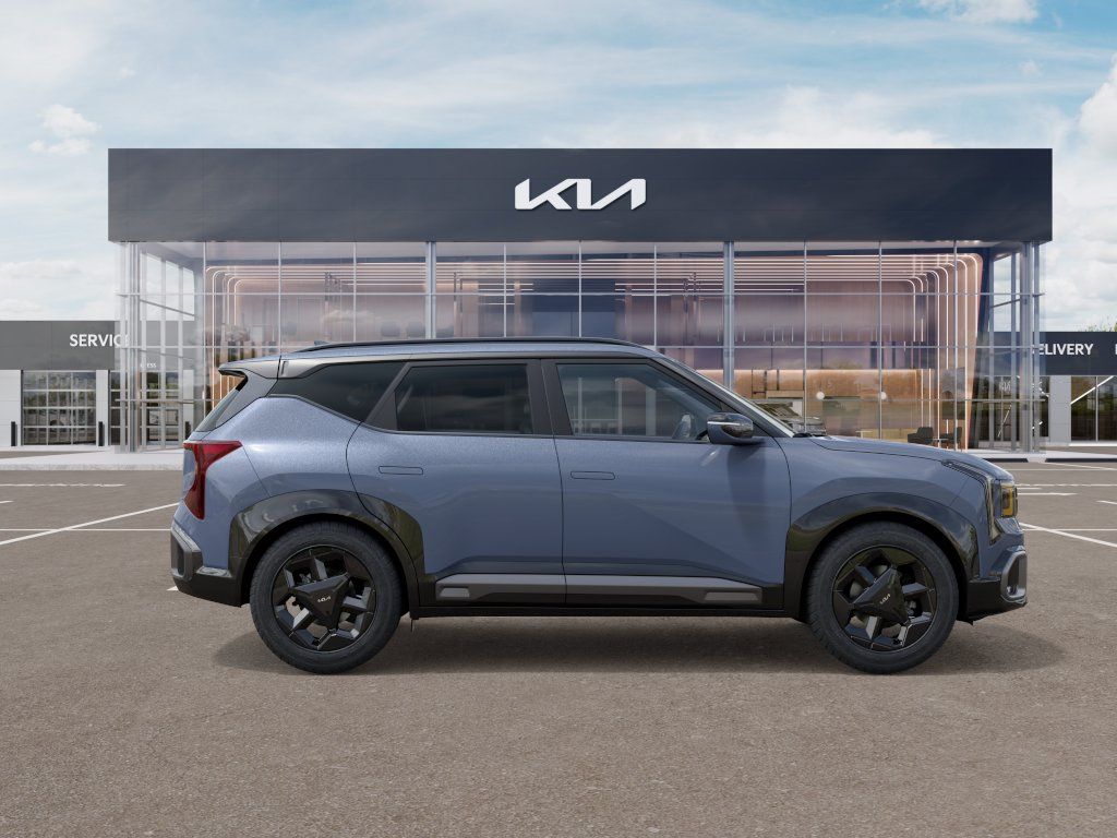 2027 Pale Gray Kia Seltos X-Line S AWD SUV