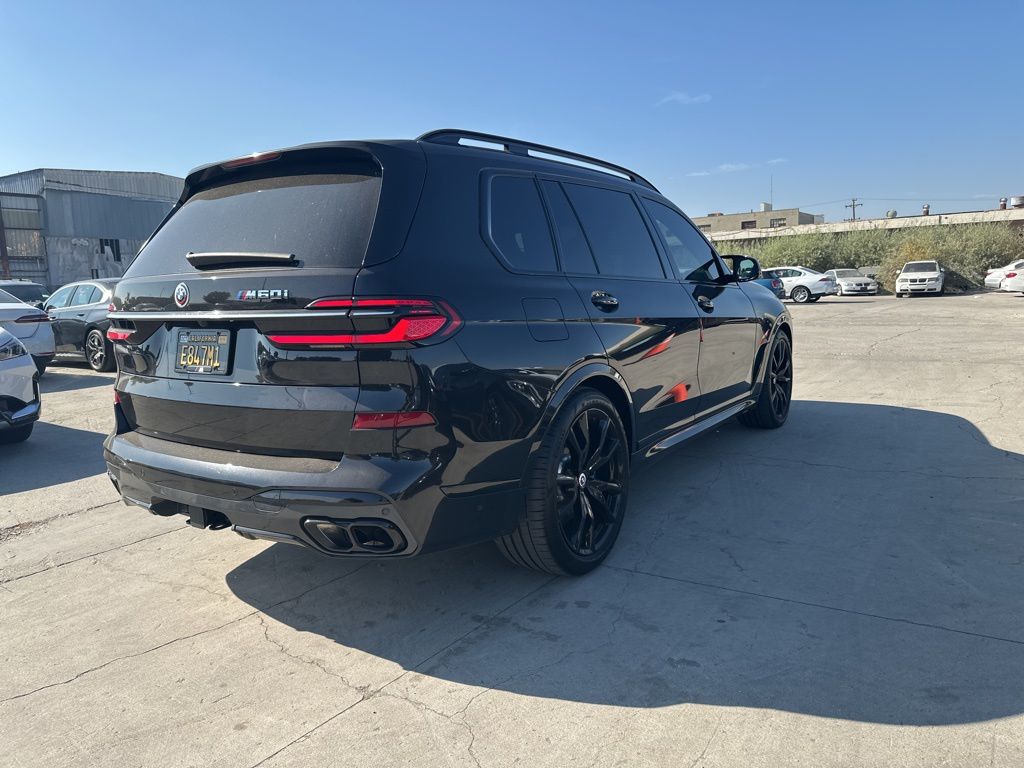 2023 BMW X7 M60i 3