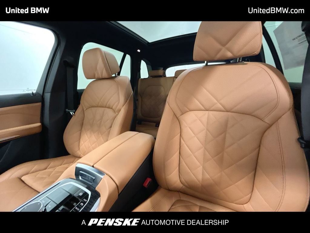 Thumbnail: 2026 BMW X5 - 13