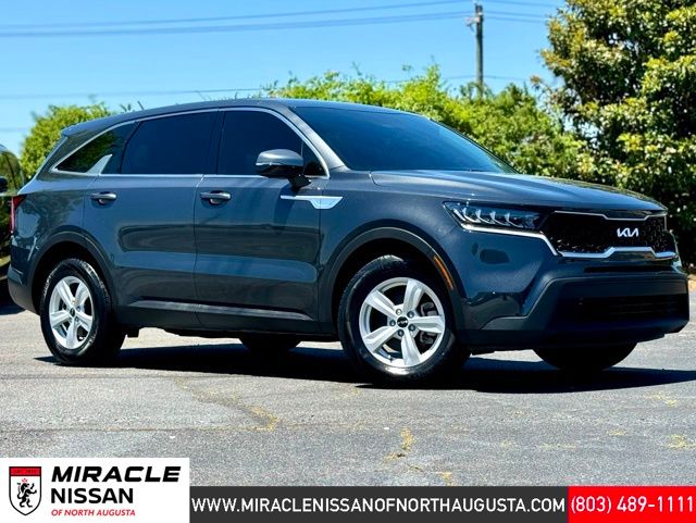 2023 Kia Sorento LX AT's photo