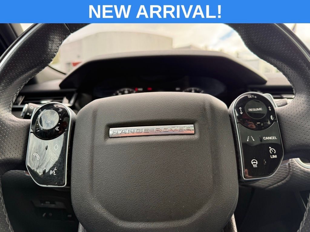 Used 2019 White Land Rover SE R-Dynamic image 45
