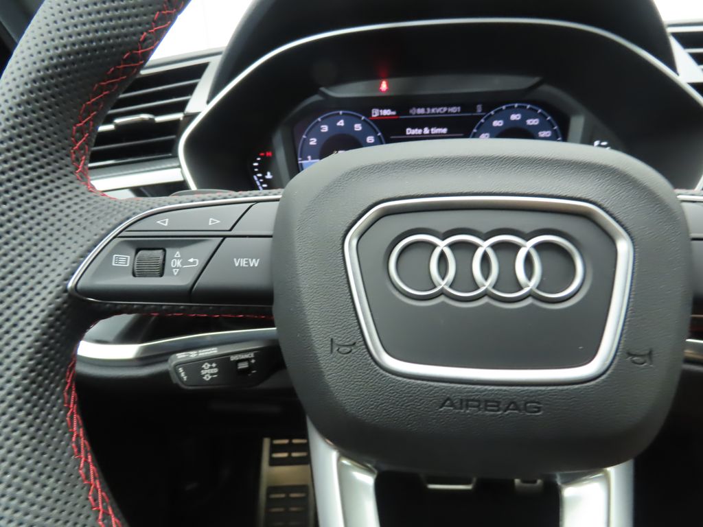 2025 Audi Q3  11