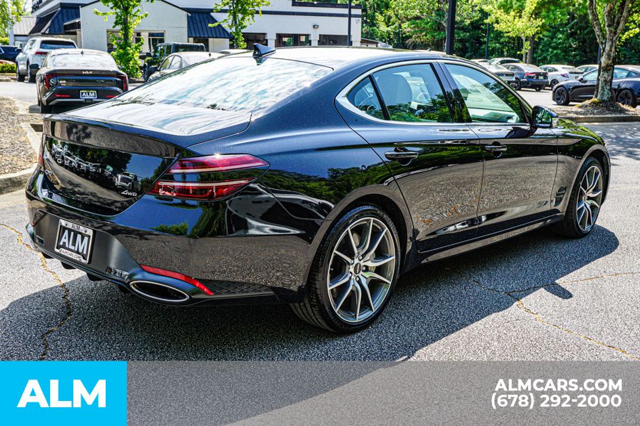 Used 2025 Black Genesis 2.5T image 6