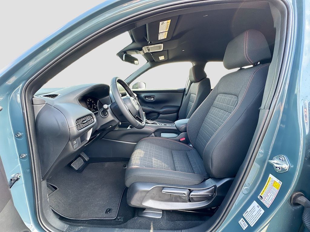 2025 Honda HR-V Sport 15