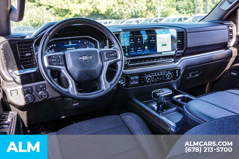 Used 2024 Black Chevrolet RST image 27
