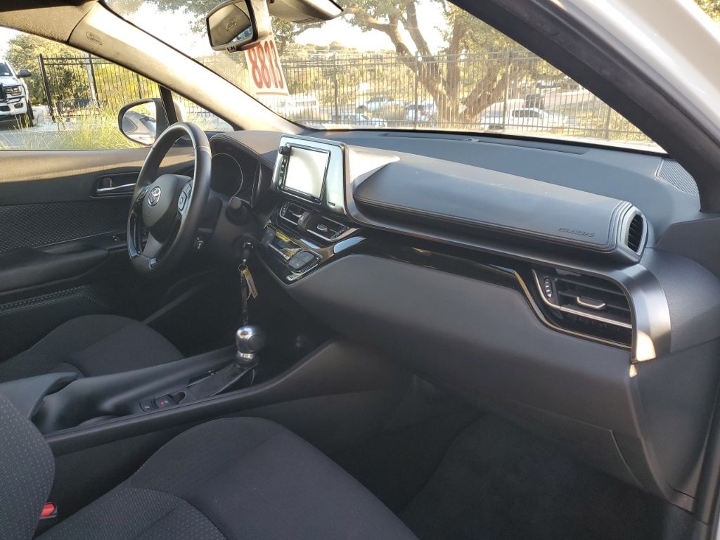 Used Car 2018 Toyota C-hr  Xle For Sale Under $20,000 In Austin, Texas