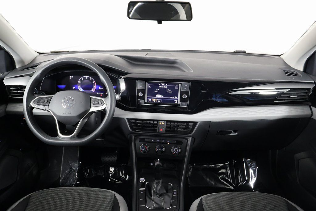 2022 Volkswagen Taos S 8