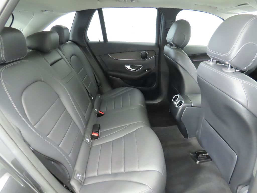 Thumbnail: 2022 Mercedes-Benz GLC - 22