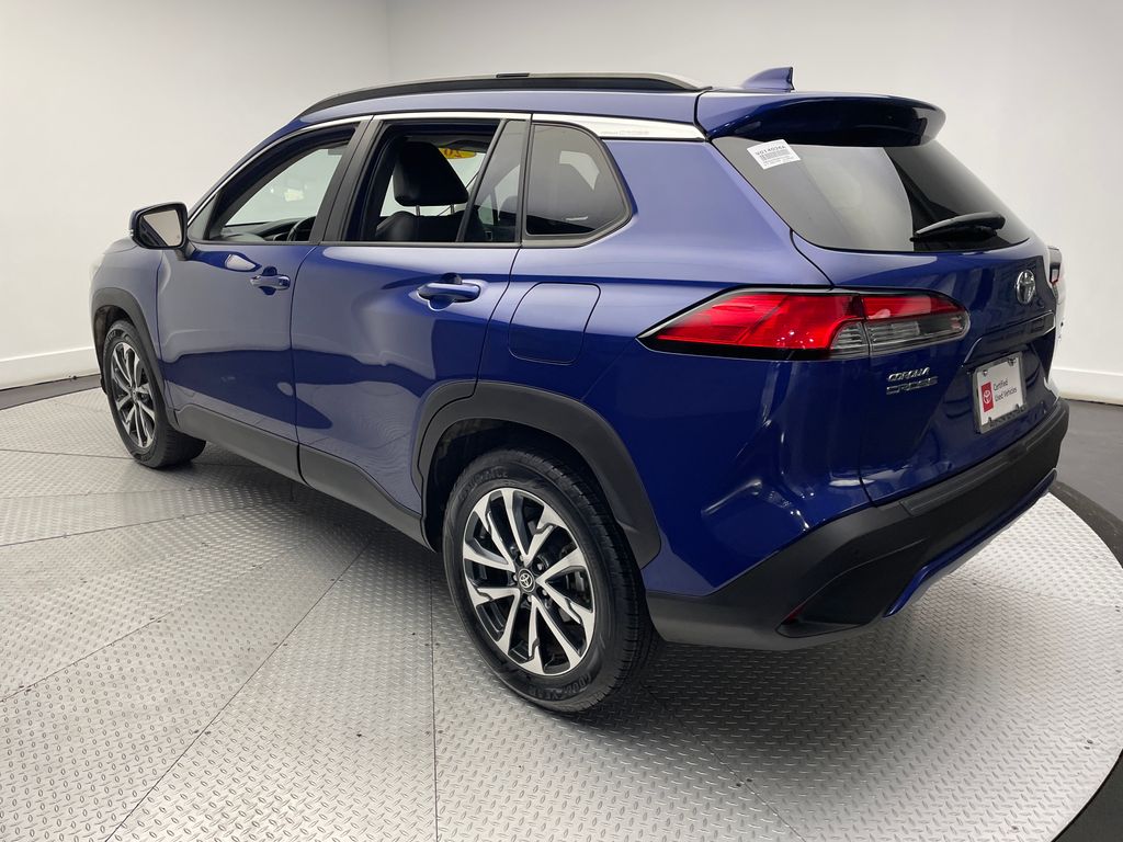2022 Toyota Corolla Cross XLE 7